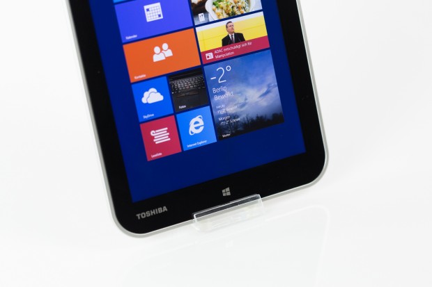 Das IPS-Display löst mit vergleichsweise geringen 1.280 x 800 Pixeln auf. (Bild: Tobias Költzsch/Golem.de)