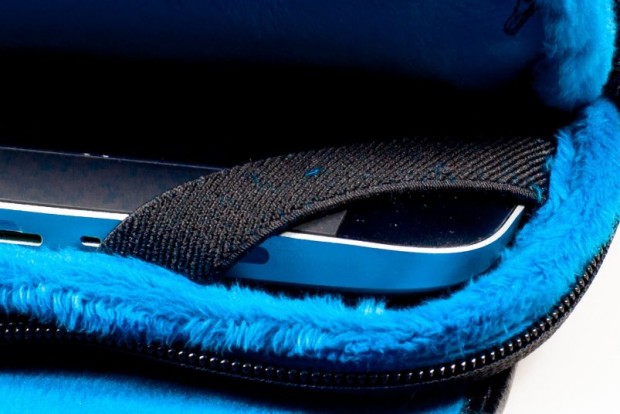 Die Schutzhülle (Foto: Nina Sebayang/Golem.de)