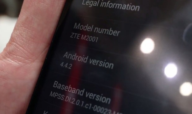 Das Smartphone mit dem 6 Zoll großen Display wird mit der aktuellen Android-Version 4.4.2 ausgeliefert. (Bild: Golem.de)