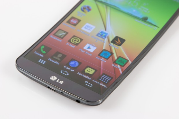 Auf dem G Flex läuft Android in der Version 4.2.2, über das LG seine eigene Benutzeroberfläche mit sinnvollen Erweiterungen installiert. (Bild: Tobias Költzsch/Golem.de)