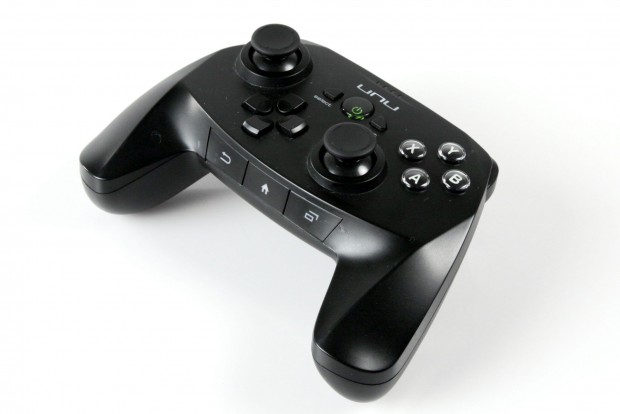 Die Android-Tasten sind ungünstig platziert. (Bild: Nina Sebayang/Golem.de)