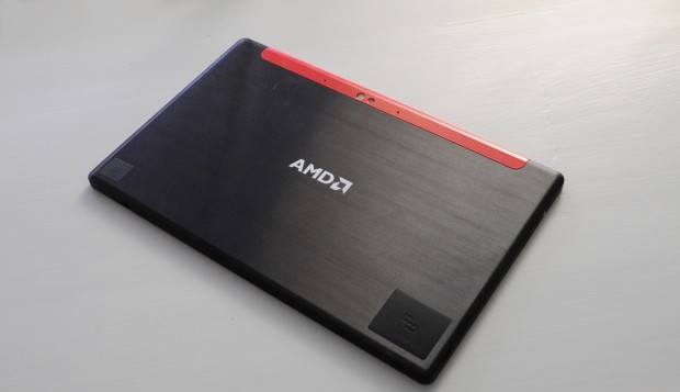 Das Discovery 2 von hinten, unten rechts ein NFC-Sensorfeld (Foto: Nico Ernst/Golem.de)