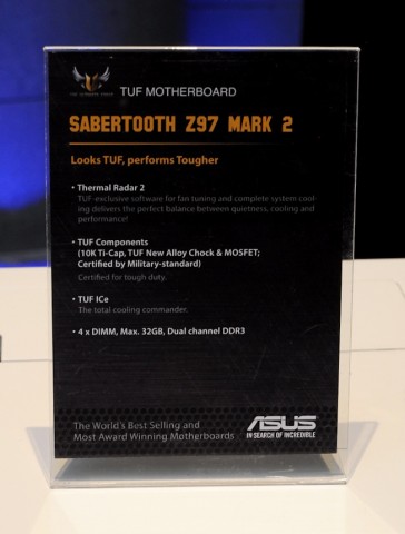 Neue ROG- und TUF-Mainboards von Asus für den Haswell-Refresh (Fotos: Nico Ernst)