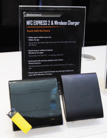 Neue ROG- und TUF-Mainboards von Asus für den Haswell-Refresh (Fotos: Nico Ernst)