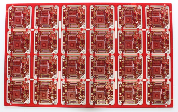 Rahmen mit den ersten unbestückten Prototyp-Platinen (Bild: Tinkerforge)