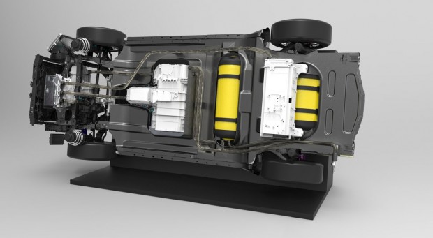 Der Antriebsstrang befindet sich im Unterboden. (Bild: Toyota)