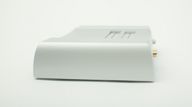 Das Gehäuse ist aus einem Aluminium-Block gefräst. (Bild: Analogue Interactive)