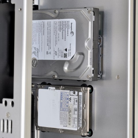 Das Mini-ITX-Gehäuse PC-Q01. (Bilder: Lian Li)