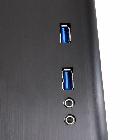 Das Mini-ITX-Gehäuse PC-Q01. (Bilder: Lian Li)