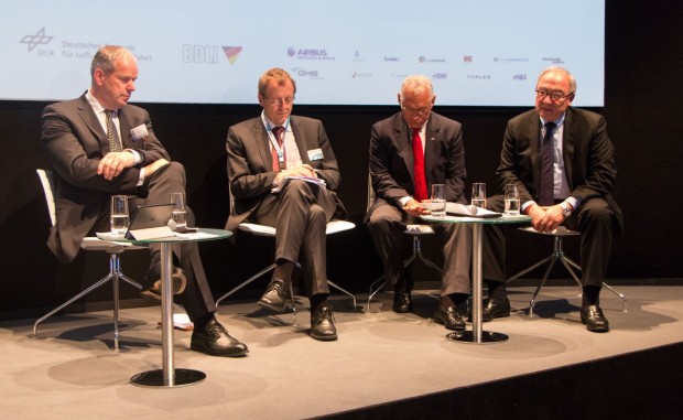 Das Podium: Evert Dudock, Airbus, Jan Wörner, Charles Bolden, Jean-Jacques Dordain (v.l.n.r.) (Foto: Werner Pluta/Golem.de)