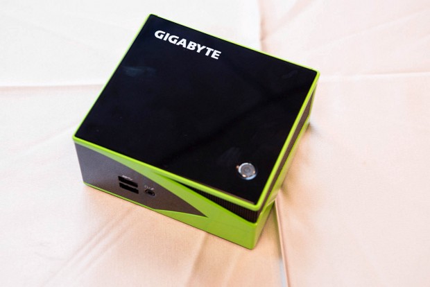 Gigabyte Brix Gaming Nvidia Edition (Bild: Fabian Hamacher/Golem.de)