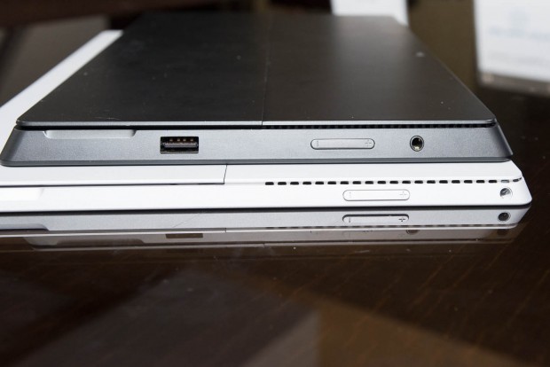 ...daf&uuml;r allerdings dicker als das Surface Pro 3. Duell der Generationen (Bild: Fabian Hamacher/Golem.de)