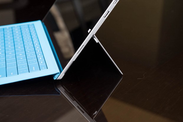 ...kann praktischerweise im Winkel leicht ver&auml;ndert werden. (Bild: Fabian Hamacher/Golem.de)