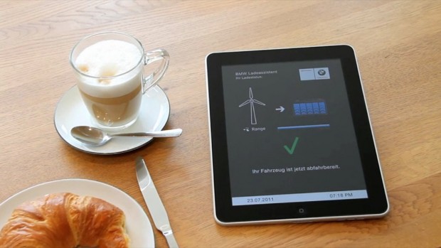 Überwachung per Smartphone oder Tablet  (Bild: BMW)