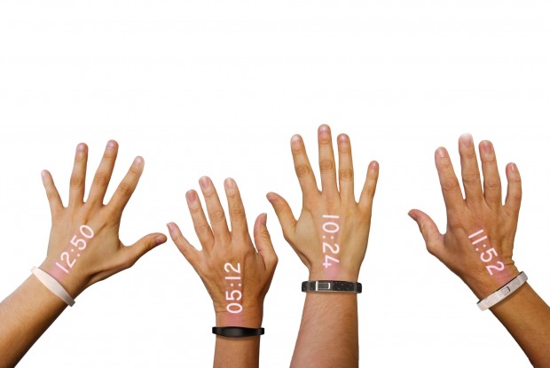 Stattdessen werden alle Informationen auf der Oberseite der Hand angezeigt. (Bild: Ritot)