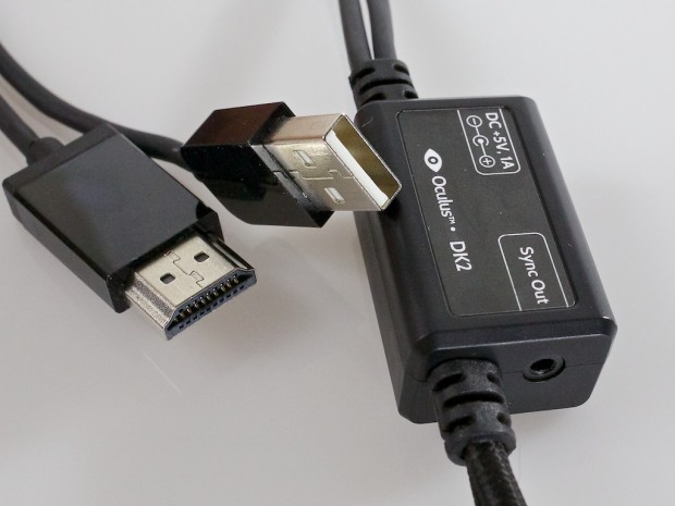 Die Anschlussbox ist viel kleiner als beim DK1 und hat HDMI statt DVI. (Foto: Michael Wieczorek)