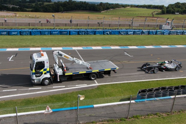 ... und musste in die Box zur&uuml;ckgeschleppt werden. (Foto: Werner Pluta/Golem.de)
