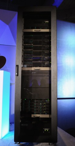 Ein Xeon-E5-Rack mit sechs Compute-Einschüben und 40GbE-Netzwerkkarten von Intel. (Foto: Nico Ernst/Golem.de)