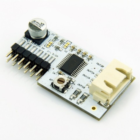 Die Motortreiber-Module weichen vom Layout ab. (Foto: Microduino Studio)