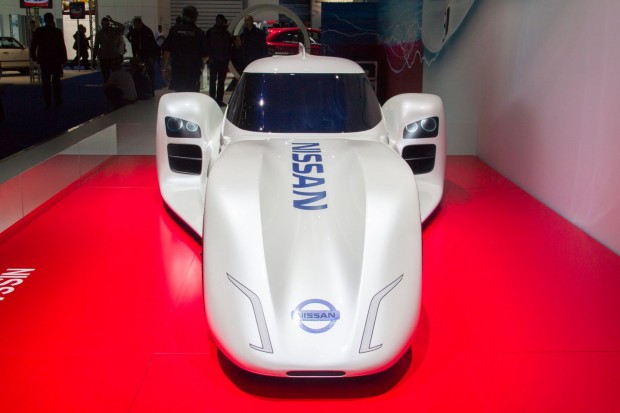 Das Auto ist fast dreieckig - mit zwei eng nebeneinander stehenden Vorderrädern. (Foto: Werner Pluta/Golem.de)