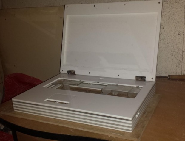 Das Aquabook 3 aus gestapelten Acrylglasscheiben (Foto Thomas Jansen)