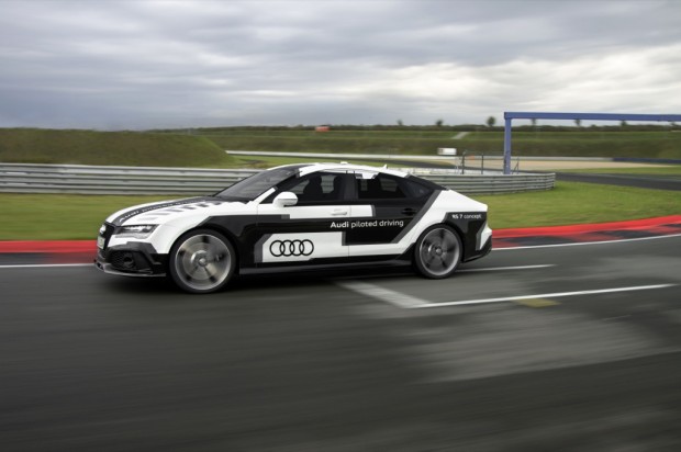 Audi RS 7 piloted driving concept (Bild: Audi)
