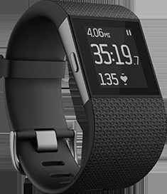 Fitbit Surge (Bild: Fitbit)