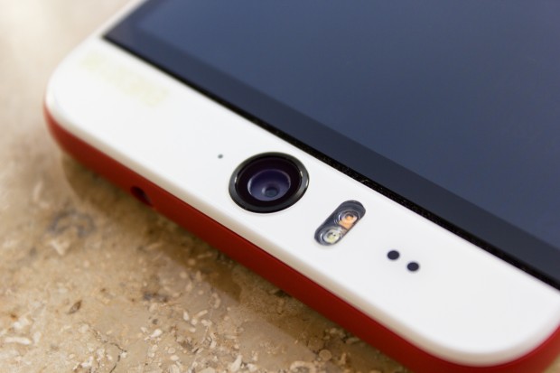 HTCs Desire Eye (Bild: Tobias Költzsch/Golem.de)