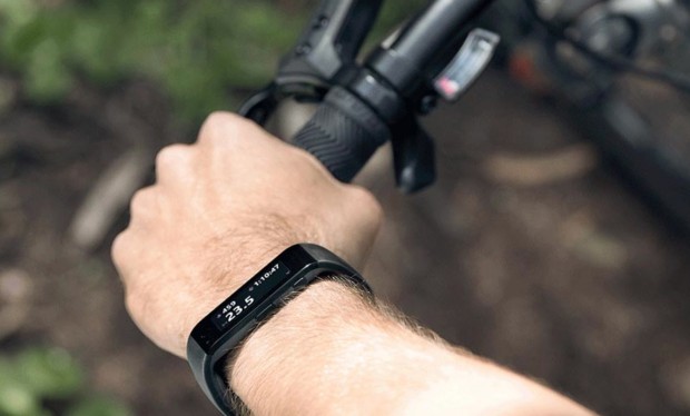 Microsoft Band (Bild: Microsoft)