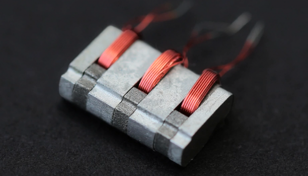 Mit einem solchen Magneten werden die Module am Endoskelett gehalten. (Bild: Google)