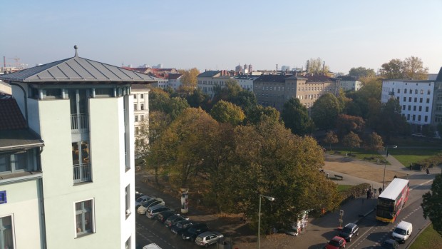 Die Fotos der 16-Megapixel-Kamera sind scharf, zeigen aber wenig Kontrast. (Bild: Tobias Költzsch/Golem.de)