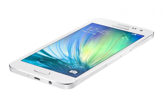 Galaxy A3 (Bild: Samsung)
