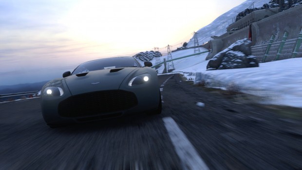 Wir fahren einsam durch eine Schneelandschaft in Driveclub.