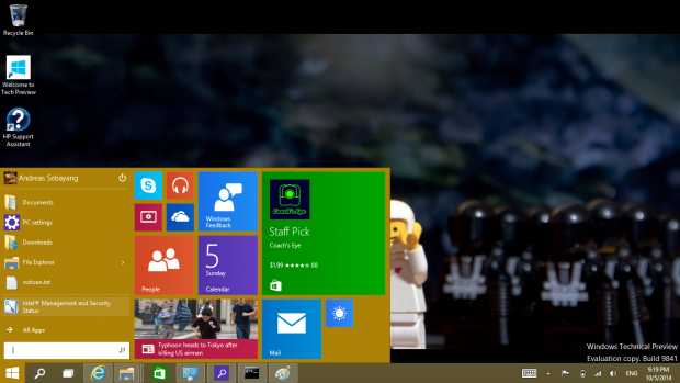 Wem das zu hoch ist, der drückt es mit der Maus zusammen. (Screenshot: Golem.de)