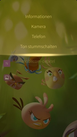 &Uuml;ber ein Men&uuml; des Sperrbildschirms sind Funktionen wie das Telefon oder die Kamera schnell erreichbar. (Screenshot: Golem.de)