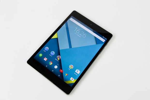Im Nexus 9 steckt mit dem Tegra K1 von Nvidia einer der aktuell stärksten mobilen Chipsätze. In den Benchmarks schneidet das SoC deutlich über dem Durchschnitt der anderen Topgeräte ab. (Bild: Tobias Költzsch/Golem.de)