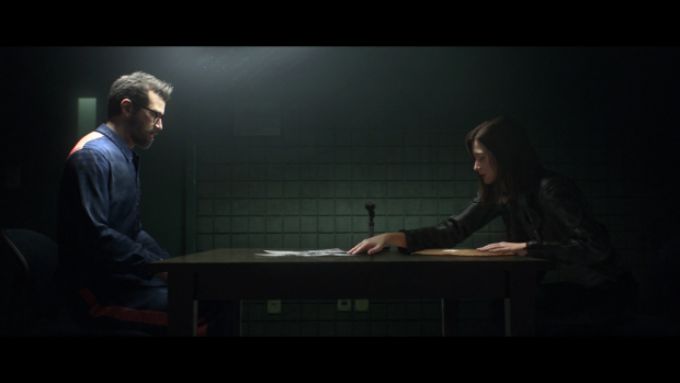 Die Hauptfiguren machen einen Deal und wir fahren als Undercover-Cop. (Screenshot: Golem.de)