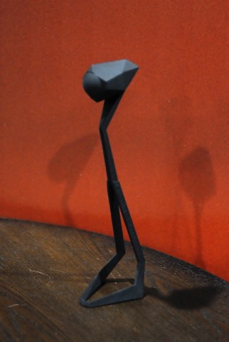 Modell des Projektors aus dem 3D-Drucker. (Foto: Nico Ernst)