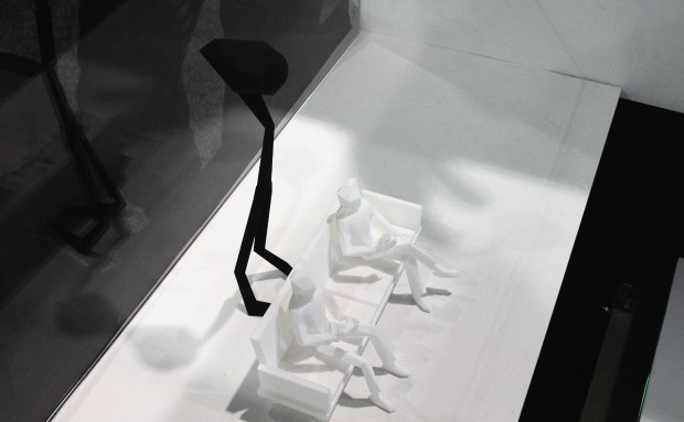 Sitzgruppe mit Immersis-Projektor aus dem 3D-Drucker.(Foto: Nico Ernst)