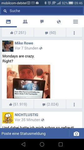 Die Übersicht über dir Statusmeldungen erlaubt keine chronologische Darstellung, sondern lediglich die von Facebook sortierten Neuigkeiten. (Screenshot: Golem.de)