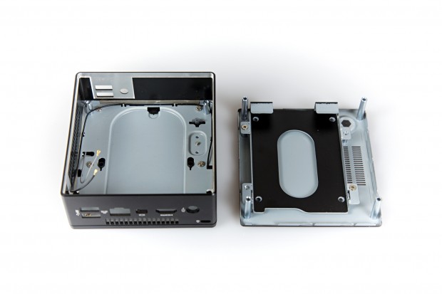 Gigabyte Brix GB-BXi5H-5200 (Bild: Martin Wolf/Golem.de)