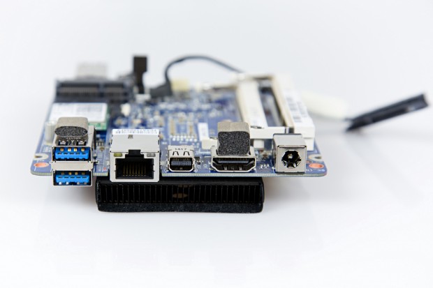 Gigabyte Brix GB-BXi5H-5200 (Bild: Martin Wolf/Golem.de)