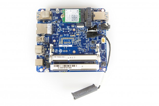 Gigabyte Brix GB-BXi5H-5200 (Bild: Martin Wolf/Golem.de)