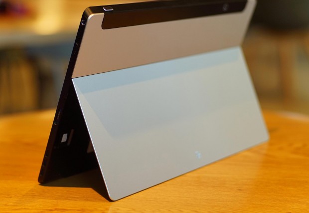 Remix Ultra mit ausklappbarem Standfuß (Bild: Jive)