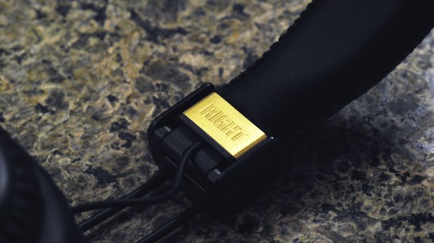 Auch bei der Kanalbeschriftung ist das Verstärker-Design angedeutet. (Foto: Nico Ernst)