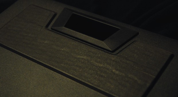 Mit Gaffertape sind die seitlichen &Ouml;ffnungen verschlossen, die vorher... (Fotos: Nico Ernst)