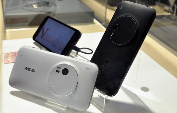 Asus stellt Zenfone 2 und Zenfone Zoom vor. (Fotos: Nico Ernst)
