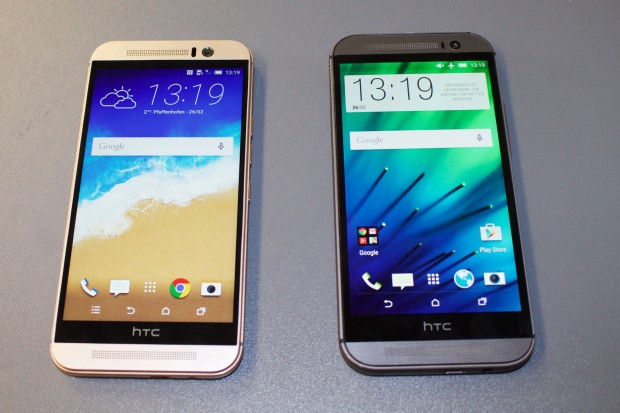 HTCs neues One (M9) links und rechts daneben das One (M8) (Bild: Ingo Pakalski/Golem.de)