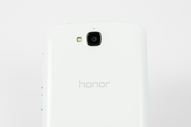 Die Kamera hat 8 Megapixel und ein LED-Fotolicht. (Bild: Martin Wolf/Golem.de)