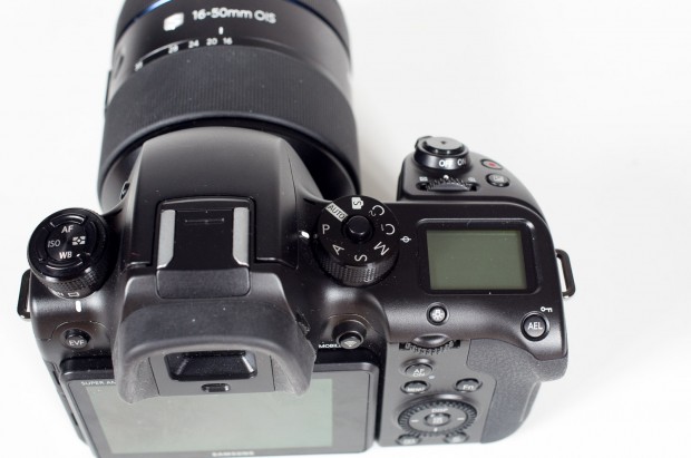Samsung NX1 (Bild: Andreas Donath)